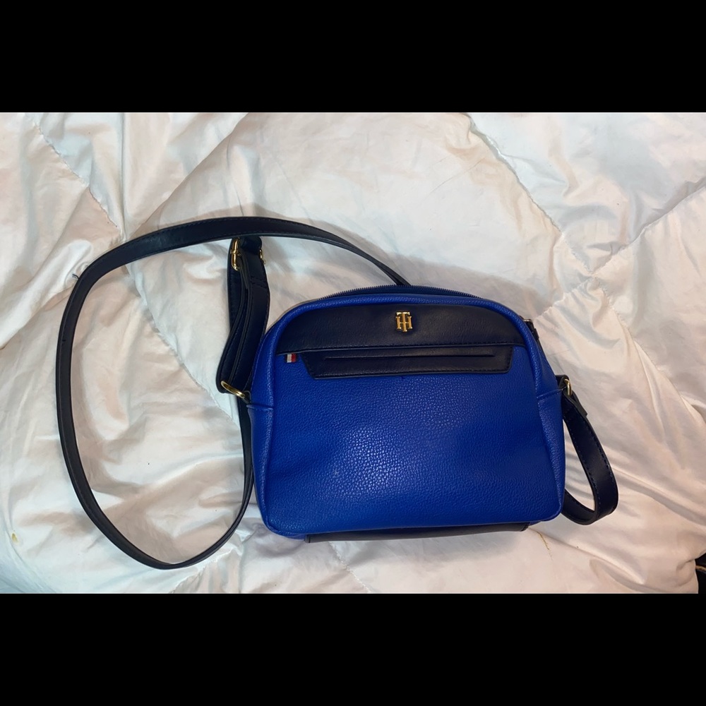 Tommy Hilfiger blue camera bag